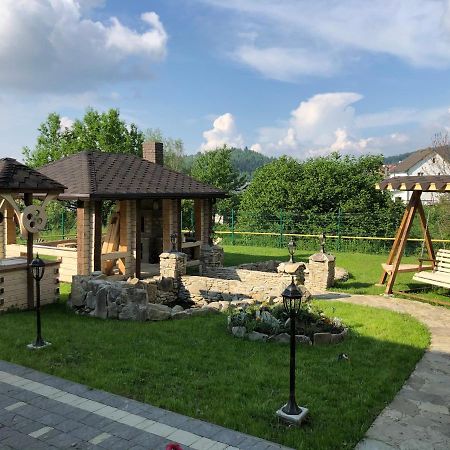 Апартаменти Олівія Skhidnytsia Exteriér fotografie